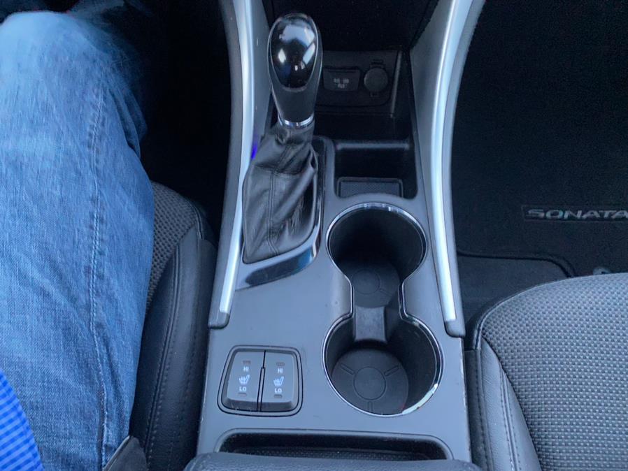 Used Hyundai Sonata 4dr Sdn 2.4L Auto Limited PZEV 2013 | Supreme Automotive. New Britain, Connecticut Used Hyundai Sonata 4dr Sdn 2.4L Auto Limited PZEV 2013 | Supreme Automotive. New Britain, Connecticut