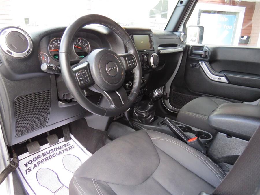 Used Jeep Wrangler Unlimited Sahara 4x4 4dr SUV 2017 | Lake City Exports Inc. Auburn, Maine Used Jeep Wrangler Unlimited Sahara 4x4 4dr SUV 2017 | Lake City Exports Inc. Auburn, Maine