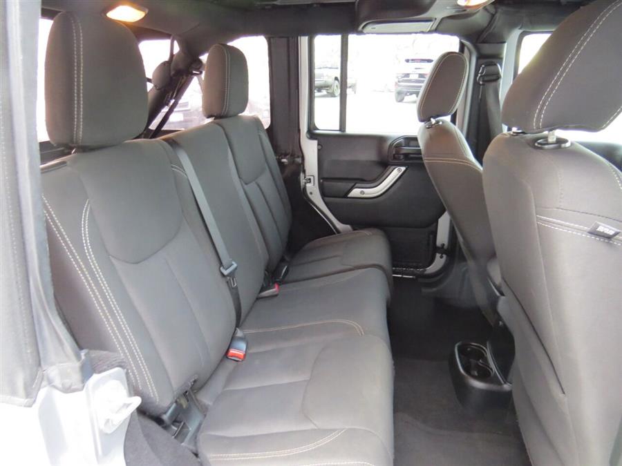 Used Jeep Wrangler Unlimited Sahara 4x4 4dr SUV 2017 | Lake City Exports Inc. Auburn, Maine Used Jeep Wrangler Unlimited Sahara 4x4 4dr SUV 2017 | Lake City Exports Inc. Auburn, Maine