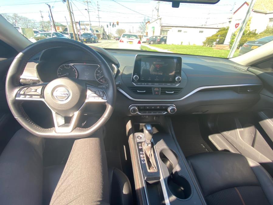 Used Nissan Altima 2.5 SR Sedan 2020 | Hempstead Auto Outlet Inc. DBA 26 Motors Long Isla. Franklin Sq, New York Used Nissan Altima 2.5 SR Sedan 2020 | Hempstead Auto Outlet Inc. DBA 26 Motors Long Isla. Franklin Sq, New York