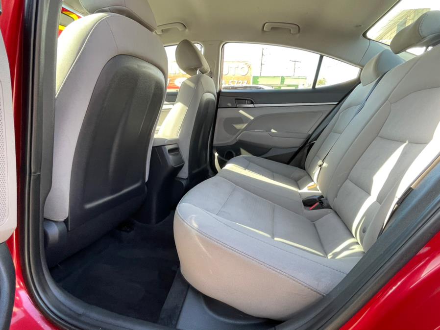 2017 Hyundai Elantra SE Sedan 4D, available for sale in Corona, California | Green Light Auto. Corona, California 2017 Hyundai Elantra SE Sedan 4D, available for sale in Corona, California | Green Light Auto. Corona, California