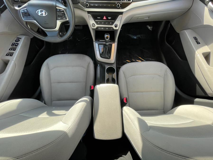 2017 Hyundai Elantra SE Sedan 4D, available for sale in Corona, California | Green Light Auto. Corona, California 2017 Hyundai Elantra SE Sedan 4D, available for sale in Corona, California | Green Light Auto. Corona, California