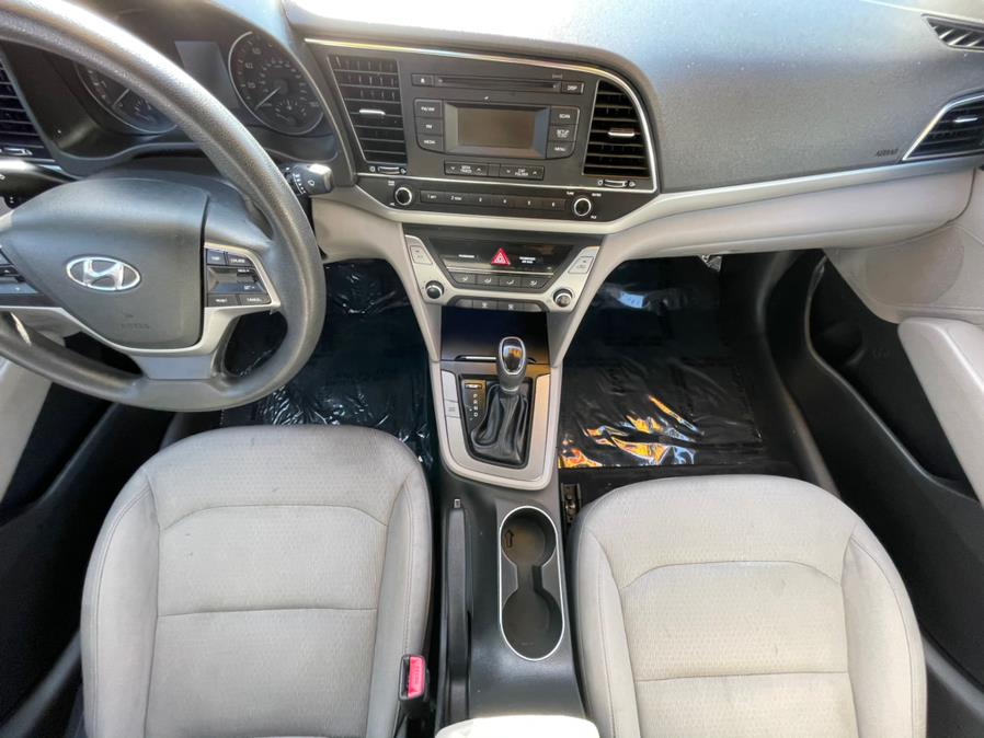 2017 Hyundai Elantra SE Sedan 4D, available for sale in Corona, California | Green Light Auto. Corona, California 2017 Hyundai Elantra SE Sedan 4D, available for sale in Corona, California | Green Light Auto. Corona, California