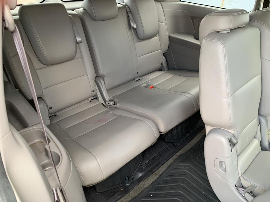 2015 Honda Odyssey 5dr EX-L, available for sale in Milford, Connecticut | Dealertown Auto Wholesalers. Milford, Connecticut 2015 Honda Odyssey 5dr EX-L, available for sale in Milford, Connecticut | Dealertown Auto Wholesalers. Milford, Connecticut