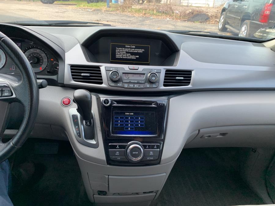2015 Honda Odyssey 5dr EX-L, available for sale in Milford, Connecticut | Dealertown Auto Wholesalers. Milford, Connecticut 2015 Honda Odyssey 5dr EX-L, available for sale in Milford, Connecticut | Dealertown Auto Wholesalers. Milford, Connecticut
