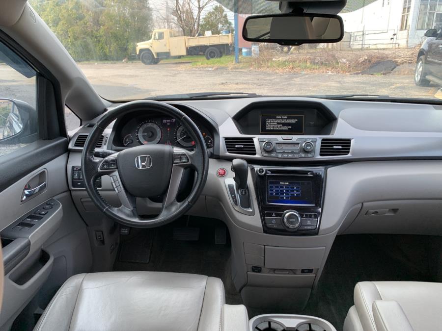 2015 Honda Odyssey 5dr EX-L, available for sale in Milford, Connecticut | Dealertown Auto Wholesalers. Milford, Connecticut 2015 Honda Odyssey 5dr EX-L, available for sale in Milford, Connecticut | Dealertown Auto Wholesalers. Milford, Connecticut