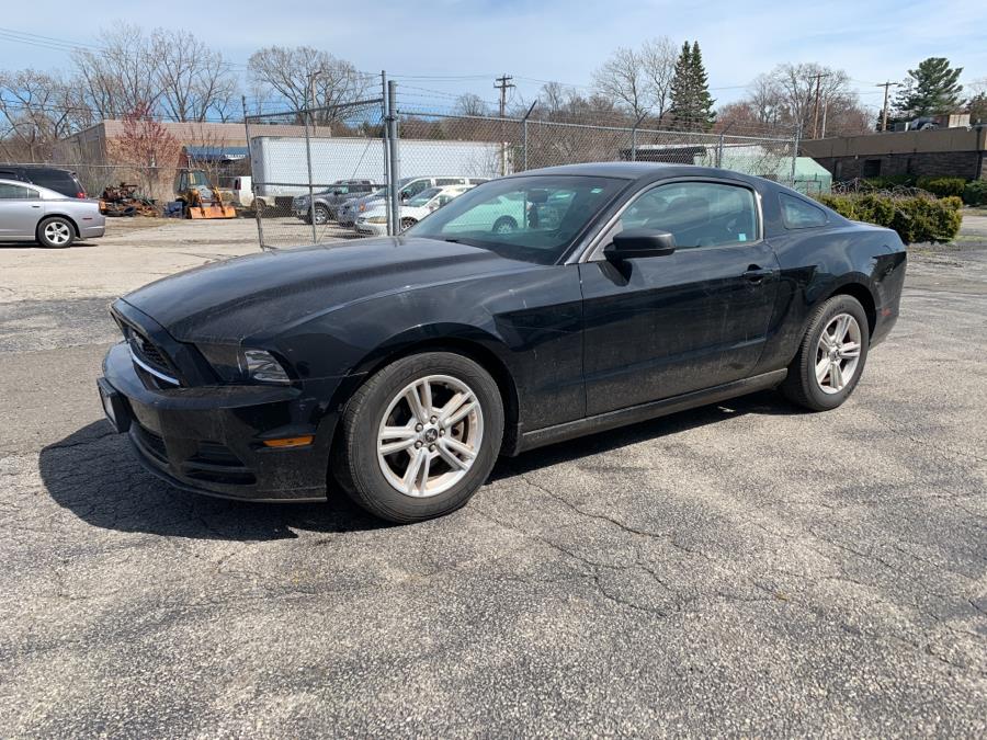 2014 Ford Mustang 2dr Cpe V6, available for sale in Milford, Connecticut | Dealertown Auto Wholesalers. Milford, Connecticut 2014 Ford Mustang 2dr Cpe V6, available for sale in Milford, Connecticut | Dealertown Auto Wholesalers. Milford, Connecticut