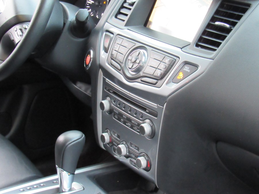 Used Nissan Pathfinder 4x4 SL 2020 | NJ Used Cars Center. Irvington, New Jersey Used Nissan Pathfinder 4x4 SL 2020 | NJ Used Cars Center. Irvington, New Jersey