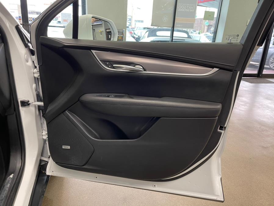 2018 Cadillac XT5 FWD 4dr Luxury, available for sale in Inwood, New York | 5 Towns Drive. Inwood, New York 2018 Cadillac XT5 FWD 4dr Luxury, available for sale in Inwood, New York | 5 Towns Drive. Inwood, New York