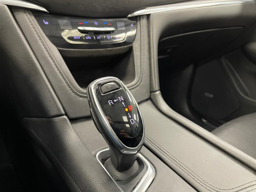 2018 Cadillac XT5 FWD 4dr Luxury, available for sale in Inwood, New York | 5 Towns Drive. Inwood, New York 2018 Cadillac XT5 FWD 4dr Luxury, available for sale in Inwood, New York | 5 Towns Drive. Inwood, New York