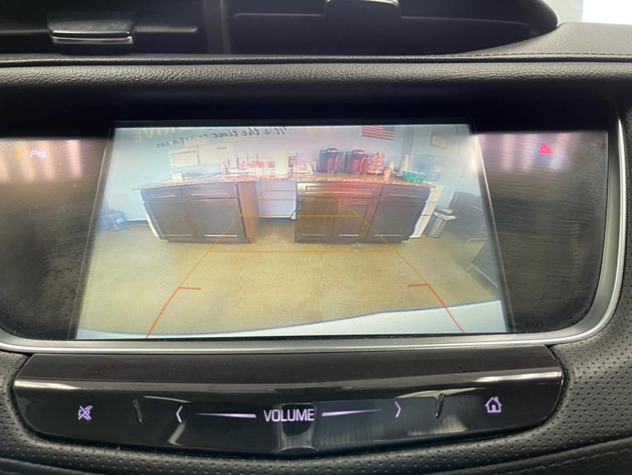 2018 Cadillac XT5 FWD 4dr Luxury, available for sale in Inwood, New York | 5 Towns Drive. Inwood, New York 2018 Cadillac XT5 FWD 4dr Luxury, available for sale in Inwood, New York | 5 Towns Drive. Inwood, New York