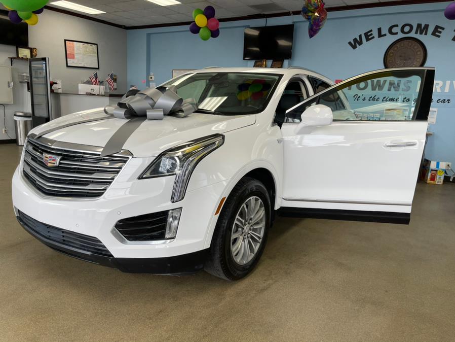 2018 Cadillac XT5 FWD 4dr Luxury, available for sale in Inwood, New York | 5 Towns Drive. Inwood, New York 2018 Cadillac XT5 FWD 4dr Luxury, available for sale in Inwood, New York | 5 Towns Drive. Inwood, New York