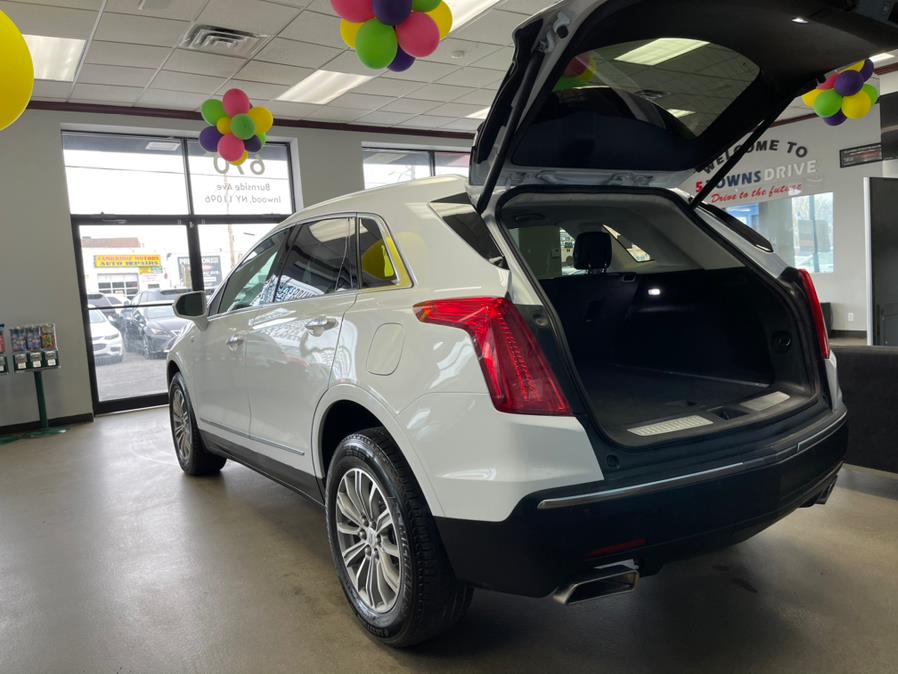 2018 Cadillac XT5 FWD 4dr Luxury, available for sale in Inwood, New York | 5 Towns Drive. Inwood, New York 2018 Cadillac XT5 FWD 4dr Luxury, available for sale in Inwood, New York | 5 Towns Drive. Inwood, New York