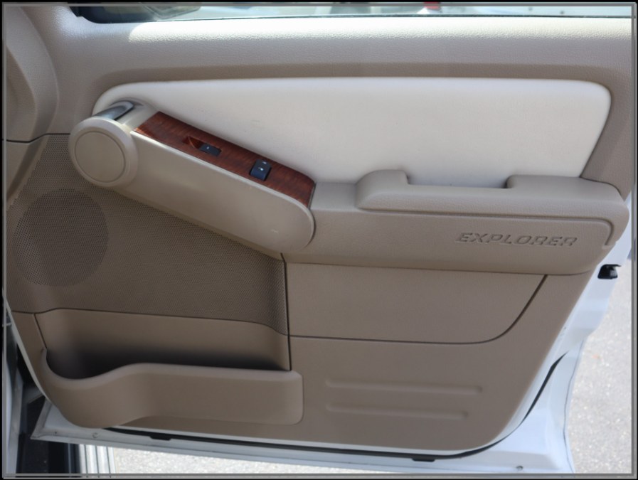 2008 Ford Explorer 4WD 4dr V8 Eddie Bauer, available for sale in Huntington Station, New York | My Auto Inc.. Huntington Station, New York 2008 Ford Explorer 4WD 4dr V8 Eddie Bauer, available for sale in Huntington Station, New York | My Auto Inc.. Huntington Station, New York