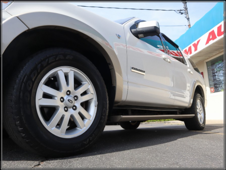 2008 Ford Explorer 4WD 4dr V8 Eddie Bauer, available for sale in Huntington Station, New York | My Auto Inc.. Huntington Station, New York 2008 Ford Explorer 4WD 4dr V8 Eddie Bauer, available for sale in Huntington Station, New York | My Auto Inc.. Huntington Station, New York