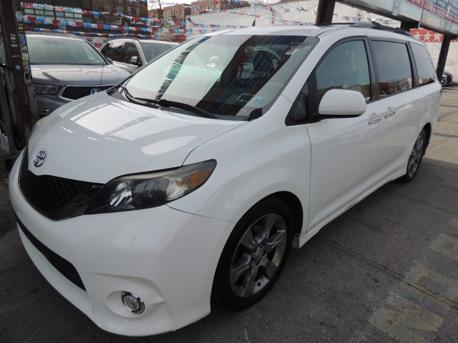 2014 Toyota Sienna 5dr 8-Pass Van V6 SE FWD (Natl), available for sale in Brooklyn, New York | Carsbuck Inc.. Brooklyn, New York 2014 Toyota Sienna 5dr 8-Pass Van V6 SE FWD (Natl), available for sale in Brooklyn, New York | Carsbuck Inc.. Brooklyn, New York