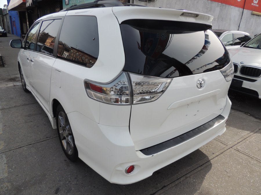 2014 Toyota Sienna 5dr 8-Pass Van V6 SE FWD (Natl), available for sale in Brooklyn, New York | Carsbuck Inc.. Brooklyn, New York 2014 Toyota Sienna 5dr 8-Pass Van V6 SE FWD (Natl), available for sale in Brooklyn, New York | Carsbuck Inc.. Brooklyn, New York
