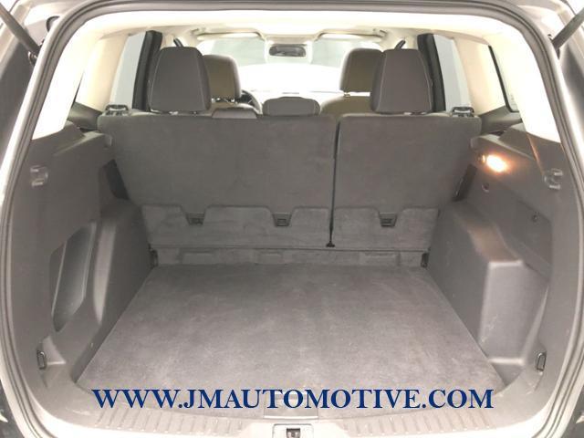 2016 Ford Escape 4WD 4dr SE, available for sale in Naugatuck, Connecticut | J&M Automotive Sls&Svc LLC. Naugatuck, Connecticut 2016 Ford Escape 4WD 4dr SE, available for sale in Naugatuck, Connecticut | J&M Automotive Sls&Svc LLC. Naugatuck, Connecticut