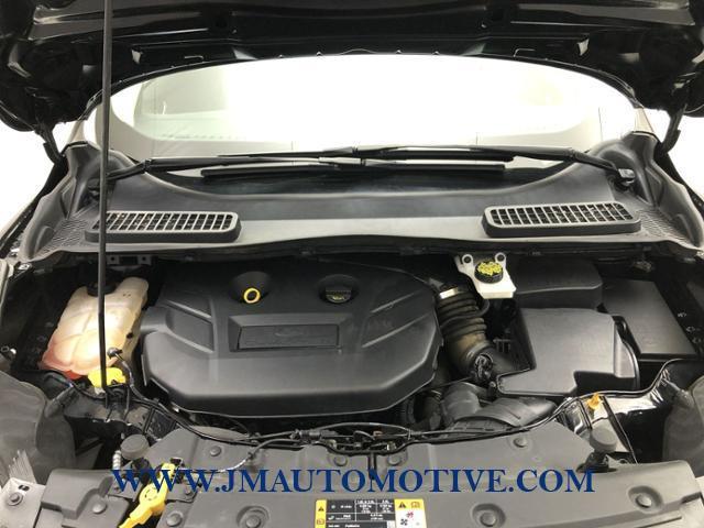 2016 Ford Escape 4WD 4dr SE, available for sale in Naugatuck, Connecticut | J&M Automotive Sls&Svc LLC. Naugatuck, Connecticut 2016 Ford Escape 4WD 4dr SE, available for sale in Naugatuck, Connecticut | J&M Automotive Sls&Svc LLC. Naugatuck, Connecticut