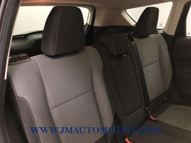 2016 Ford Escape 4WD 4dr SE, available for sale in Naugatuck, Connecticut | J&M Automotive Sls&Svc LLC. Naugatuck, Connecticut 2016 Ford Escape 4WD 4dr SE, available for sale in Naugatuck, Connecticut | J&M Automotive Sls&Svc LLC. Naugatuck, Connecticut
