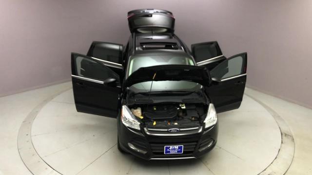 2016 Ford Escape 4WD 4dr SE, available for sale in Naugatuck, Connecticut | J&M Automotive Sls&Svc LLC. Naugatuck, Connecticut 2016 Ford Escape 4WD 4dr SE, available for sale in Naugatuck, Connecticut | J&M Automotive Sls&Svc LLC. Naugatuck, Connecticut