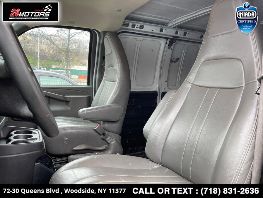 Used Chevrolet Express Cargo Van RWD 2500 135" 2017 | 26 Motors Queens. Woodside, New York Used Chevrolet Express Cargo Van RWD 2500 135" 2017 | 26 Motors Queens. Woodside, New York