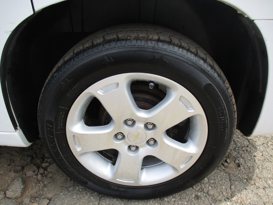 Used Chevrolet HHR 4dr 2WD LT 2006 | Cos Central Auto. Meriden, Connecticut Used Chevrolet HHR 4dr 2WD LT 2006 | Cos Central Auto. Meriden, Connecticut