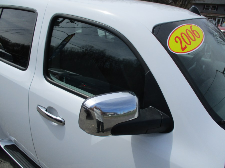 Used Chevrolet HHR 4dr 2WD LT 2006 | Cos Central Auto. Meriden, Connecticut Used Chevrolet HHR 4dr 2WD LT 2006 | Cos Central Auto. Meriden, Connecticut
