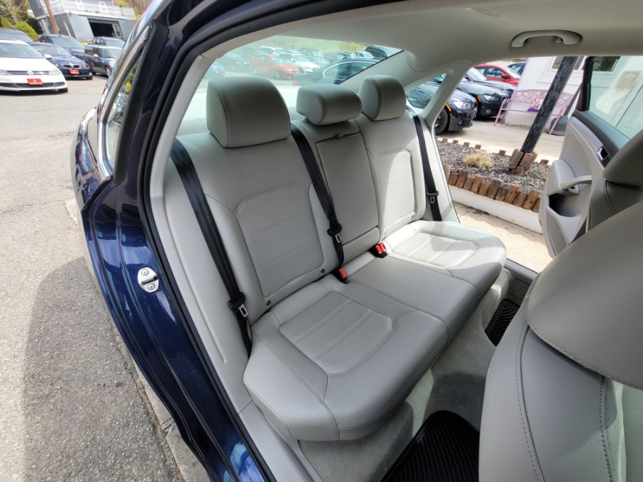 Used Volkswagen Passat 4dr Sdn 2.0L DSG TDI SE w/Sunroof & Nav 2013 | House of Cars. Watertown, Connecticut Used Volkswagen Passat 4dr Sdn 2.0L DSG TDI SE w/Sunroof & Nav 2013 | House of Cars. Watertown, Connecticut