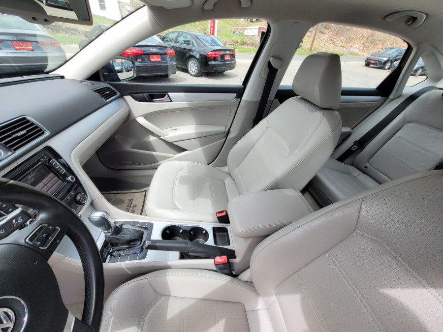 Used Volkswagen Passat 4dr Sdn 2.0L DSG TDI SE w/Sunroof & Nav 2013 | House of Cars. Watertown, Connecticut Used Volkswagen Passat 4dr Sdn 2.0L DSG TDI SE w/Sunroof & Nav 2013 | House of Cars. Watertown, Connecticut