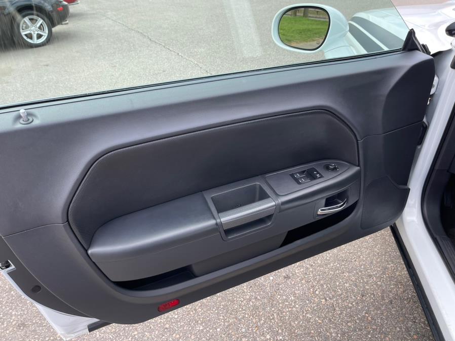 2013 Dodge Challenger 2dr Cpe R/T Plus, available for sale in South Windsor, Connecticut | Mike And Tony Auto Sales, Inc. South Windsor, Connecticut 2013 Dodge Challenger 2dr Cpe R/T Plus, available for sale in South Windsor, Connecticut | Mike And Tony Auto Sales, Inc. South Windsor, Connecticut