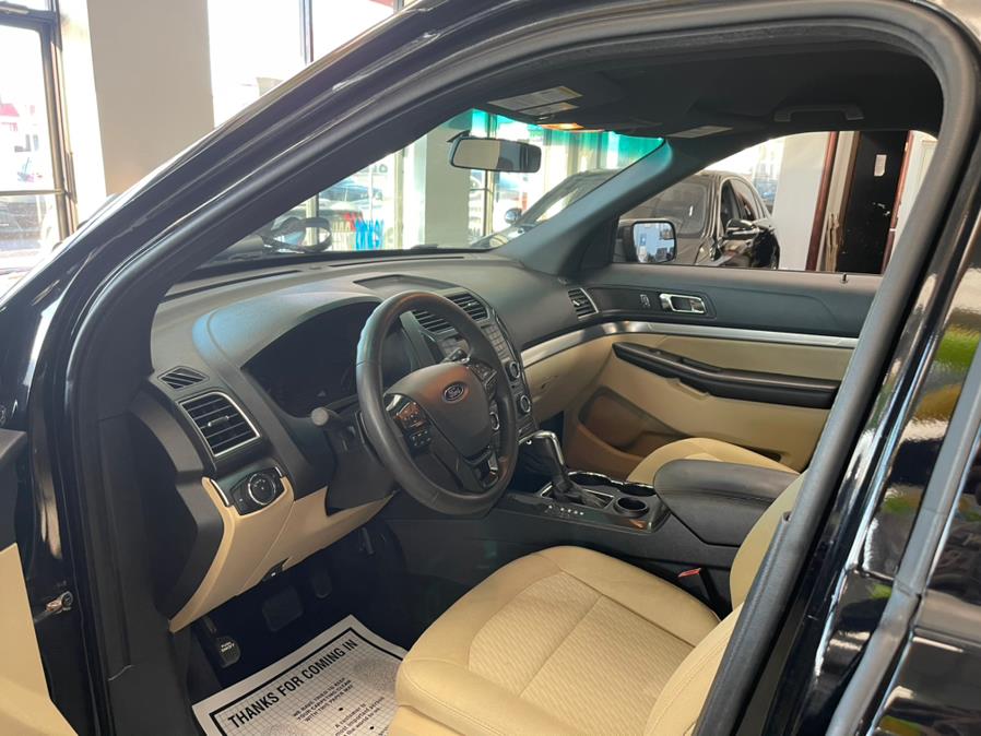 Used Ford Explorer FWD 4dr Base 2016 | 5 Towns Drive. Inwood, New York Used Ford Explorer FWD 4dr Base 2016 | 5 Towns Drive. Inwood, New York