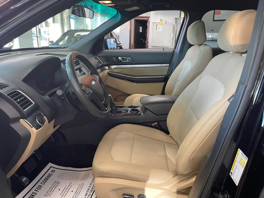 Used Ford Explorer FWD 4dr Base 2016 | 5 Towns Drive. Inwood, New York Used Ford Explorer FWD 4dr Base 2016 | 5 Towns Drive. Inwood, New York