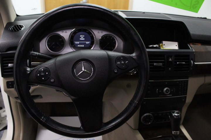 2012 Mercedes-Benz GLK-Class 4MATIC 4dr GLK350, available for sale in Plainville, Connecticut | New England Auto Sales LLC. Plainville, Connecticut 2012 Mercedes-Benz GLK-Class 4MATIC 4dr GLK350, available for sale in Plainville, Connecticut | New England Auto Sales LLC. Plainville, Connecticut
