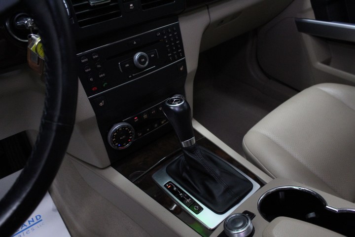 2012 Mercedes-Benz GLK-Class 4MATIC 4dr GLK350, available for sale in Plainville, Connecticut | New England Auto Sales LLC. Plainville, Connecticut 2012 Mercedes-Benz GLK-Class 4MATIC 4dr GLK350, available for sale in Plainville, Connecticut | New England Auto Sales LLC. Plainville, Connecticut