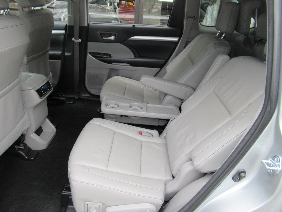 Used Toyota Highlander XLE V6 AWD (Natl) 2018 | Pepmore Auto Sales Inc.. Woodside, New York Used Toyota Highlander XLE V6 AWD (Natl) 2018 | Pepmore Auto Sales Inc.. Woodside, New York