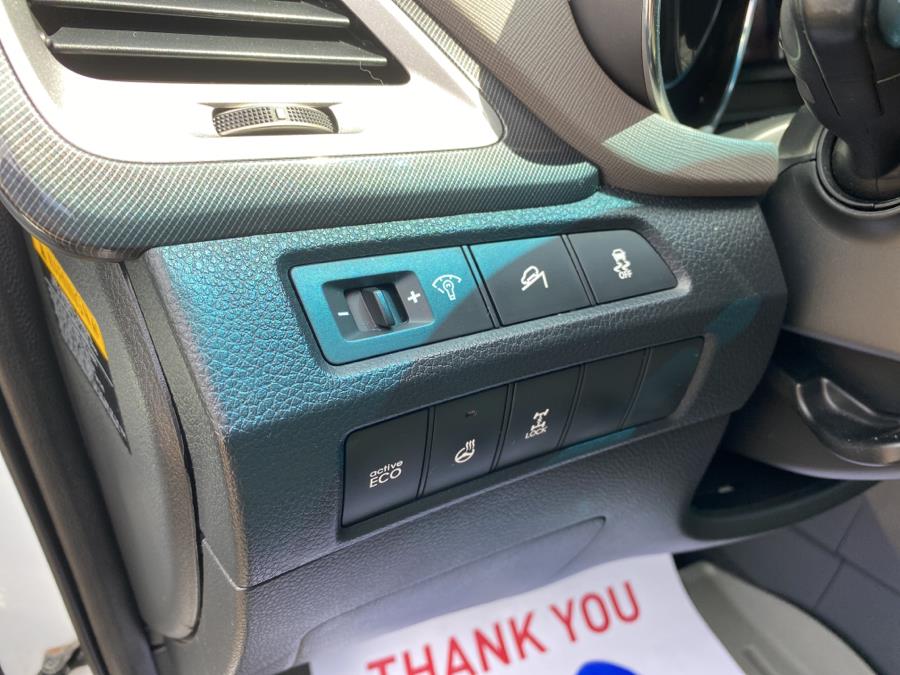 2013 Hyundai Santa Fe Sport AWD 4dr, available for sale in Stamford, Connecticut | Harbor View Auto Sales LLC. Stamford, Connecticut 2013 Hyundai Santa Fe Sport AWD 4dr, available for sale in Stamford, Connecticut | Harbor View Auto Sales LLC. Stamford, Connecticut