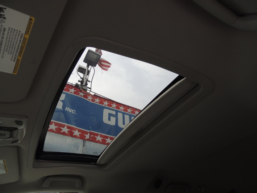 2014 Toyota Sienna 5dr 7-Pass Van V6 XLE AWD (Natl), available for sale in Brooklyn, New York | Carsbuck Inc.. Brooklyn, New York 2014 Toyota Sienna 5dr 7-Pass Van V6 XLE AWD (Natl), available for sale in Brooklyn, New York | Carsbuck Inc.. Brooklyn, New York
