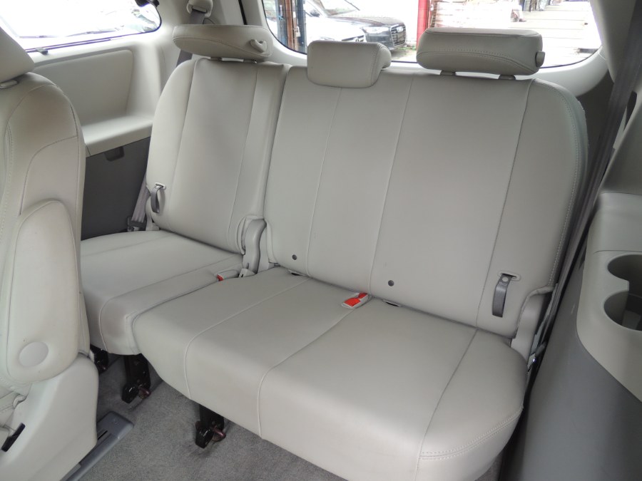 2014 Toyota Sienna 5dr 7-Pass Van V6 XLE AWD (Natl), available for sale in Brooklyn, New York | Carsbuck Inc.. Brooklyn, New York 2014 Toyota Sienna 5dr 7-Pass Van V6 XLE AWD (Natl), available for sale in Brooklyn, New York | Carsbuck Inc.. Brooklyn, New York