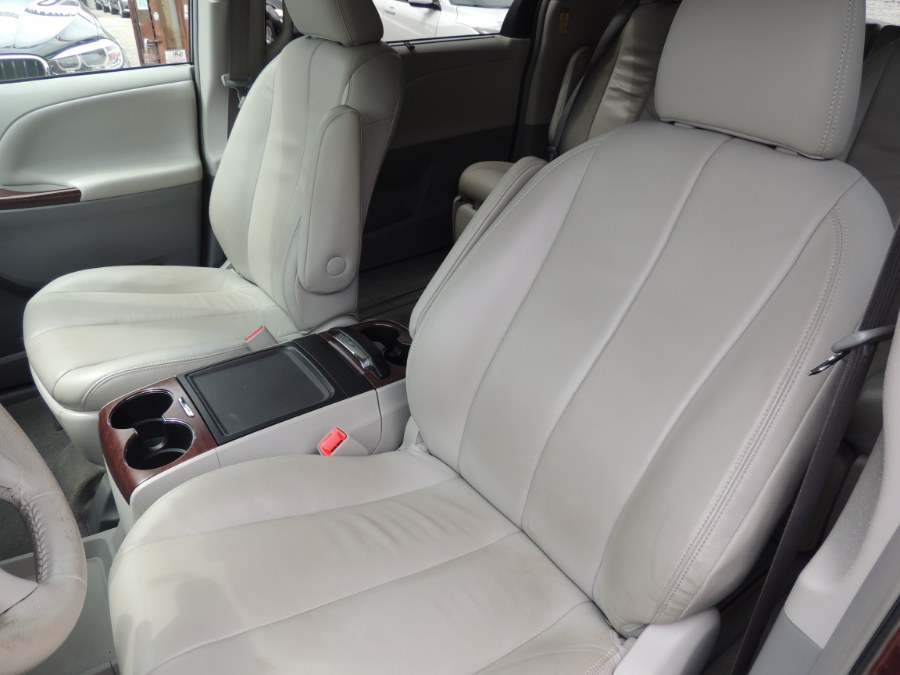 2014 Toyota Sienna 5dr 7-Pass Van V6 XLE AWD (Natl), available for sale in Brooklyn, New York | Carsbuck Inc.. Brooklyn, New York 2014 Toyota Sienna 5dr 7-Pass Van V6 XLE AWD (Natl), available for sale in Brooklyn, New York | Carsbuck Inc.. Brooklyn, New York