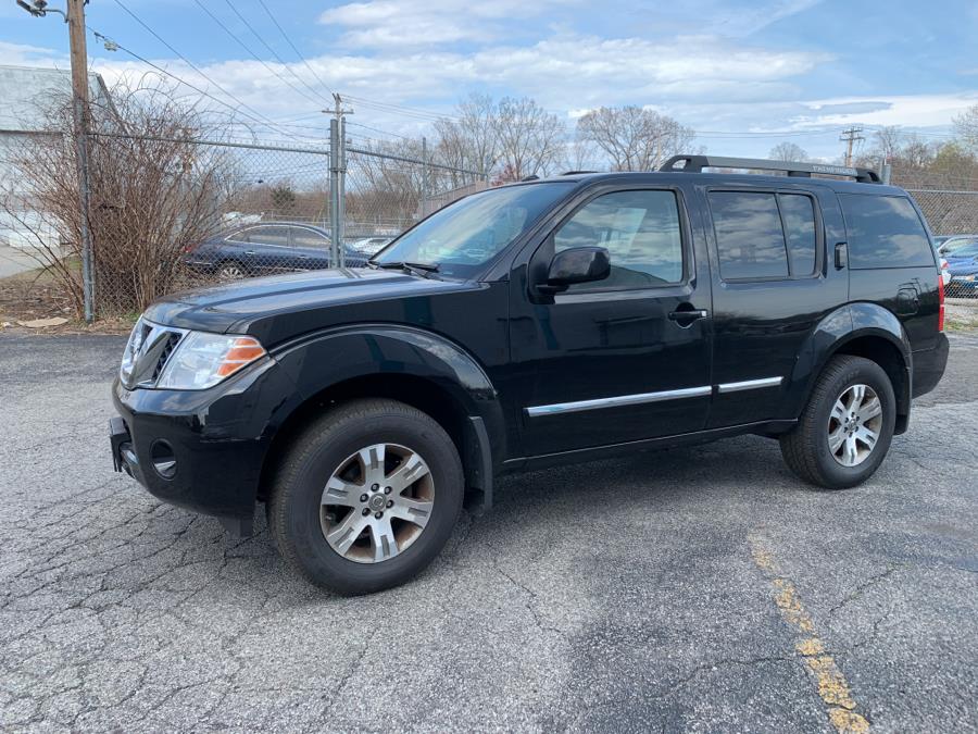2012 Nissan Pathfinder 4WD 4dr V6 Silver Edition, available for sale in Milford, Connecticut | Dealertown Auto Wholesalers. Milford, Connecticut 2012 Nissan Pathfinder 4WD 4dr V6 Silver Edition, available for sale in Milford, Connecticut | Dealertown Auto Wholesalers. Milford, Connecticut