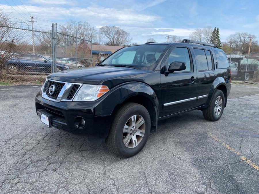 2012 Nissan Pathfinder 4WD 4dr V6 Silver Edition, available for sale in Milford, Connecticut | Dealertown Auto Wholesalers. Milford, Connecticut 2012 Nissan Pathfinder 4WD 4dr V6 Silver Edition, available for sale in Milford, Connecticut | Dealertown Auto Wholesalers. Milford, Connecticut