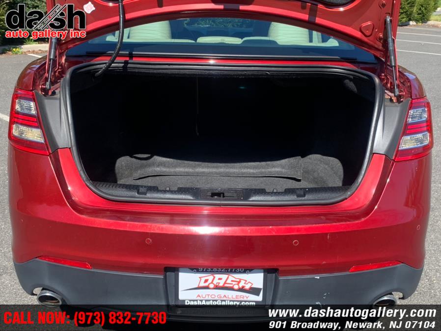 Used Ford Taurus 4dr Sdn Limited FWD 2015 | Dash Auto Gallery Inc.. Newark, New Jersey Used Ford Taurus 4dr Sdn Limited FWD 2015 | Dash Auto Gallery Inc.. Newark, New Jersey