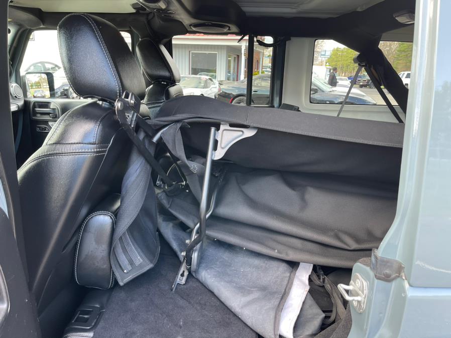 2014 Jeep Wrangler Unlimited 4WD 4dr Sahara, available for sale in South Windsor, Connecticut | Mike And Tony Auto Sales, Inc. South Windsor, Connecticut 2014 Jeep Wrangler Unlimited 4WD 4dr Sahara, available for sale in South Windsor, Connecticut | Mike And Tony Auto Sales, Inc. South Windsor, Connecticut