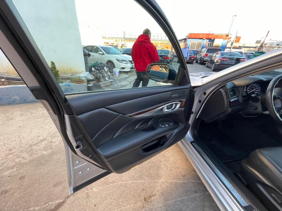 Used INFINITI Q70 3.7 LUXE AWD 2019 | Brooklyn Auto Mall LLC. Brooklyn, New York Used INFINITI Q70 3.7 LUXE AWD 2019 | Brooklyn Auto Mall LLC. Brooklyn, New York