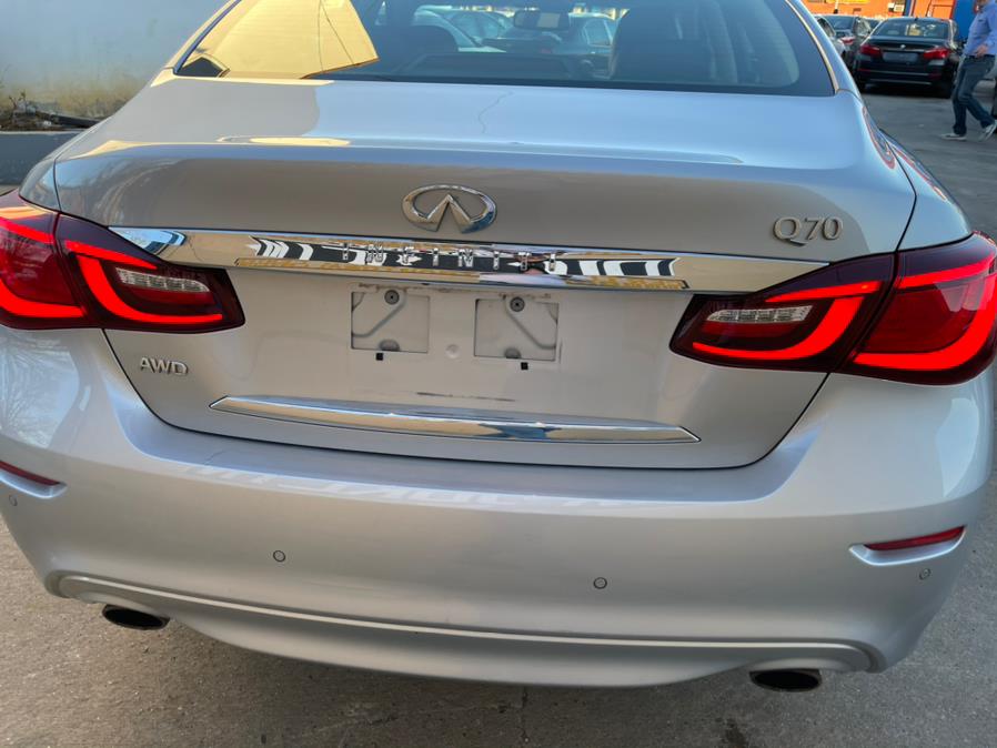 Used INFINITI Q70 3.7 LUXE AWD 2019 | Brooklyn Auto Mall LLC. Brooklyn, New York Used INFINITI Q70 3.7 LUXE AWD 2019 | Brooklyn Auto Mall LLC. Brooklyn, New York