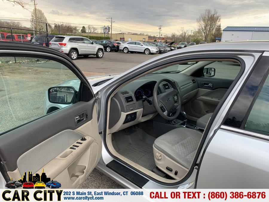 2012 Ford Fusion 4dr Sdn SE FWD, available for sale in East Windsor, Connecticut | Car City LLC. East Windsor, Connecticut 2012 Ford Fusion 4dr Sdn SE FWD, available for sale in East Windsor, Connecticut | Car City LLC. East Windsor, Connecticut