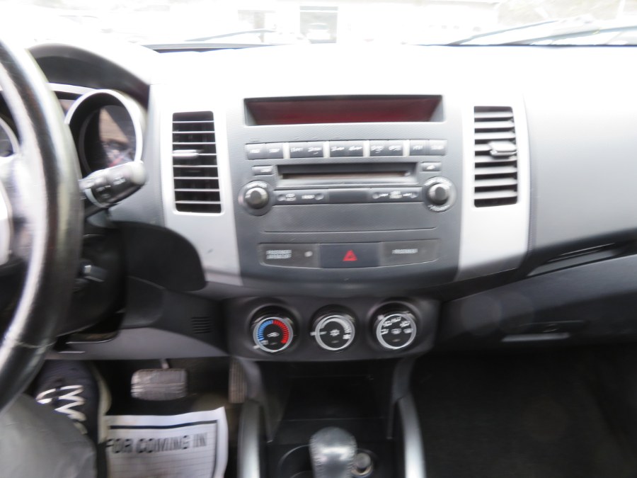 Used Mitsubishi Outlander 4WD 4dr SE 2011 | Auto Match LLC. Waterbury, Connecticut Used Mitsubishi Outlander 4WD 4dr SE 2011 | Auto Match LLC. Waterbury, Connecticut