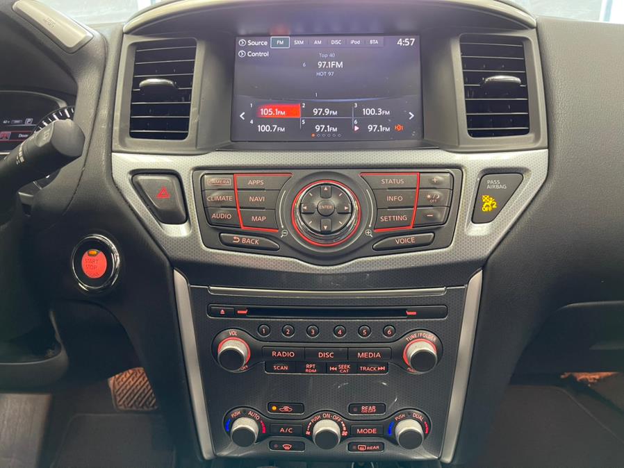 Used Nissan Pathfinder 4x4 SL 2017 | 5 Towns Drive. Inwood, New York Used Nissan Pathfinder 4x4 SL 2017 | 5 Towns Drive. Inwood, New York
