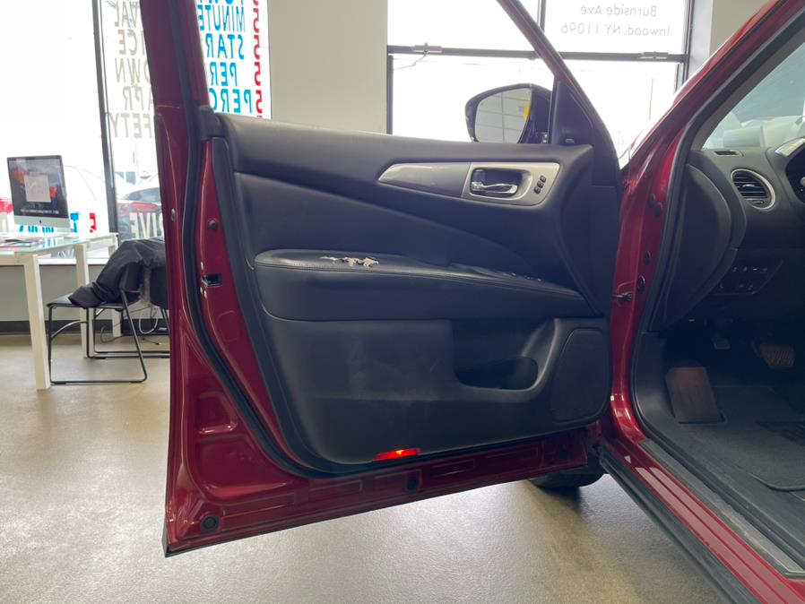 Used Nissan Pathfinder 4x4 SL 2017 | 5 Towns Drive. Inwood, New York Used Nissan Pathfinder 4x4 SL 2017 | 5 Towns Drive. Inwood, New York
